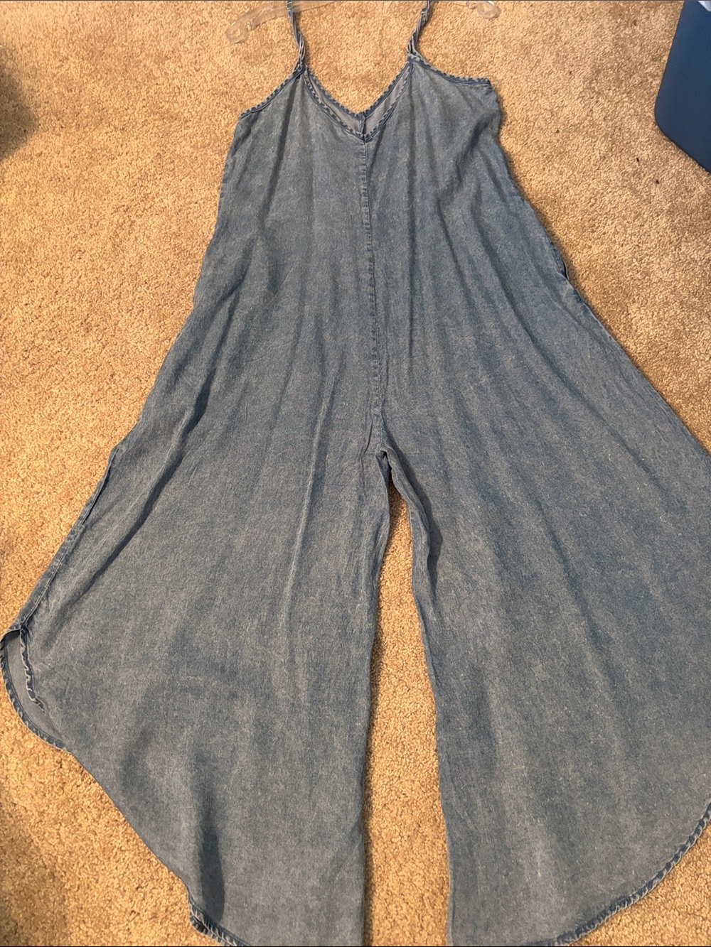 Zenana jumpsuit - Picture 2 of 4